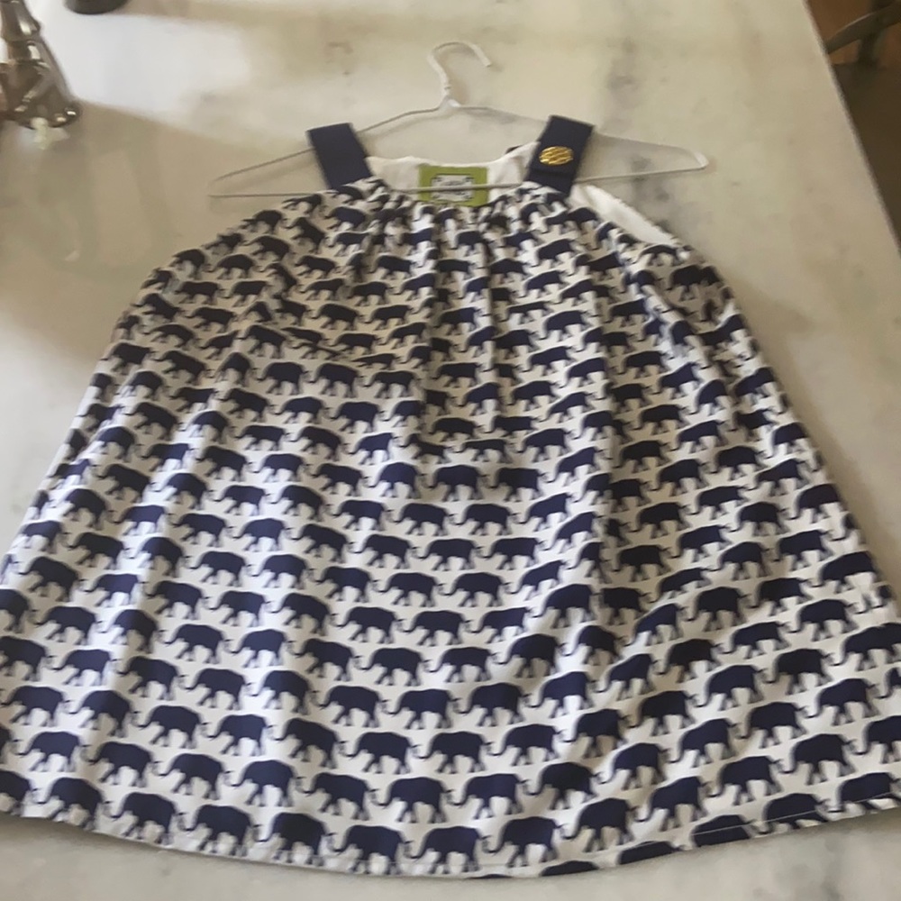 Elizabeth McKay silk A- line top size 2